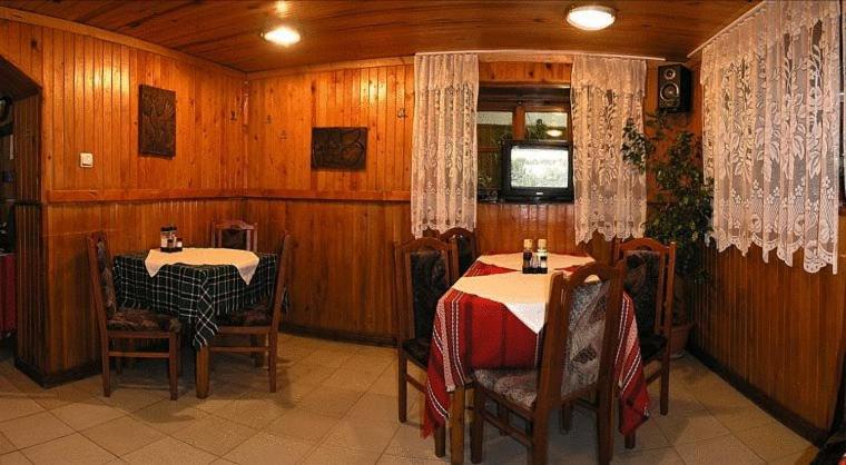Hotel Vesta Казанлык Экстерьер фото