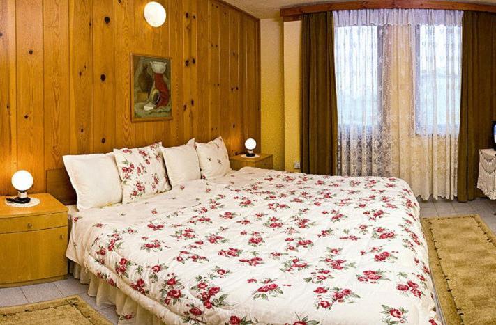 Hotel Vesta Казанлык Номер фото